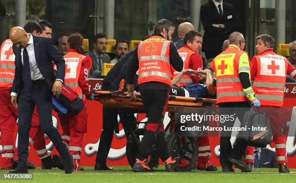 Roberto Gagliardini of FC Internazionale leaves the on a stretcher during the serie A match between FC Internazionale and Cagliari Calcio at Stadio...