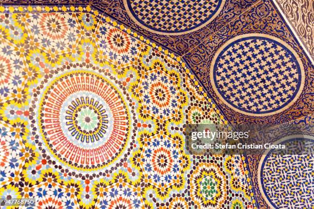 mosaic in fez, arabic pattern morocco, africa - ceramics fez stock-fotos und bilder