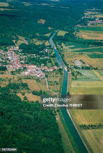 CANAL DE LA MARNE AU RHIN, MEUSE, FRANCE.