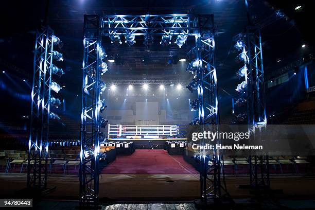 empty boxing ring, palace of sports, zaporizhia, kiev, ukraine - boxing ring stock pictures, royalty-free photos & images