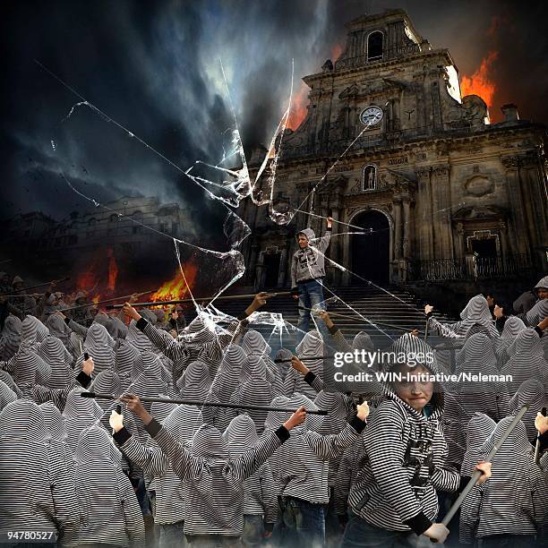 group of boys damaging properties during protest, clones, republic of ireland - group of layers announce protests during the visit of the pope stockfoto's en -beelden