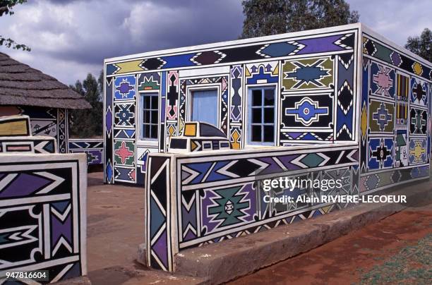 Maison peinte du Botshabelo Ndebele en Afrique du Sud.
