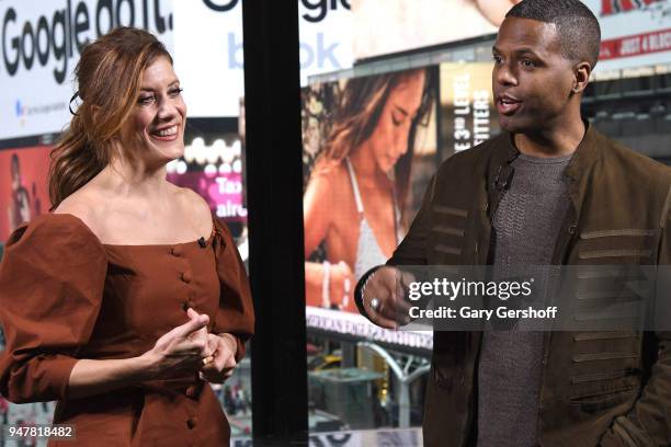 Actress Kate Walsh visits 'Extra' with A.J. Calloway at R Lounge at the Renaissance Hotel on April 17, 2018 in New York City.