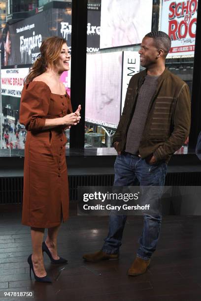 Actress Kate Walsh visits 'Extra' with A.J. Calloway at R Lounge at the Renaissance Hotel on April 17, 2018 in New York City.