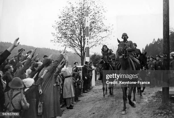 Entrée de l'arméee allemande dans la région des Sudètes en Tchécoslovaquie, le 2 octobre 1938.