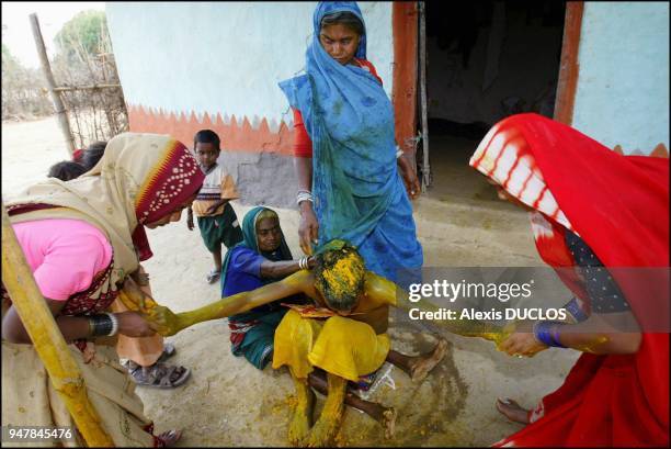 March/April 2004, India. Over 3,500 child marriages have been celebrated in the state of Chattisgarh during the Ramnavmi festival. Village of...