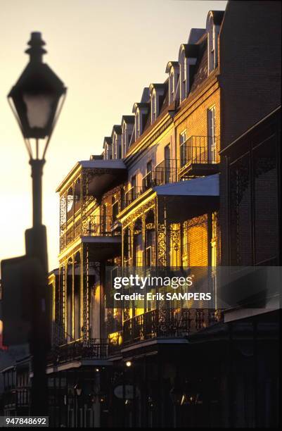 Maisons coloniales dans le quartier français, circa 2000, Nouvelle Orléans, Louisiane, Etats Unis.