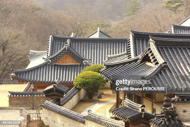 Asie, Coree du Sud, province de Gyeongsang du Sud, temple bouddhique de Haeinsa, classe par l'Unesco, ceremonie du tambour.