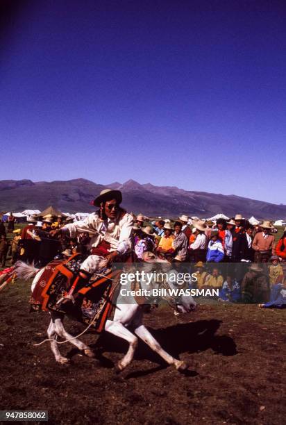 La fête du cheval dans le Kham, au Tibet, dans le Xian de Litang, en septembre 1992, Chine.