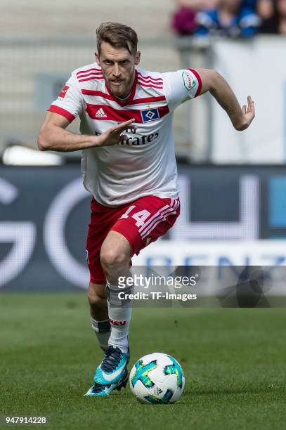 Aaron Hunt of Hamburg controls the ball during the Bundesliga match between TSG 1899 Hoffenheim and Hamburger SV at Wirsol Rhein-Neckar-Arena on...