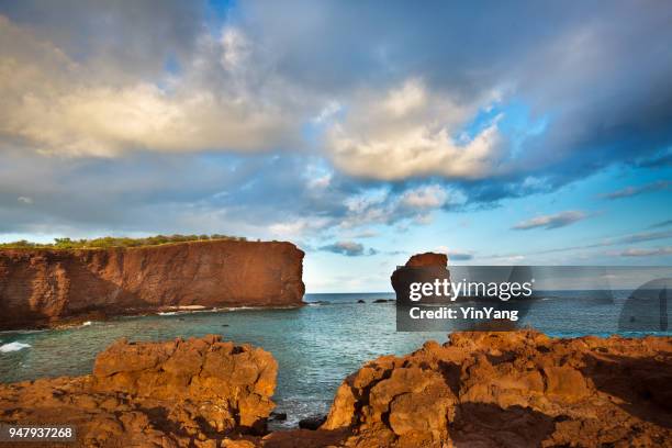 sweetheart rock of lanai island in hawaii - lanai stock pictures, royalty-free photos & images