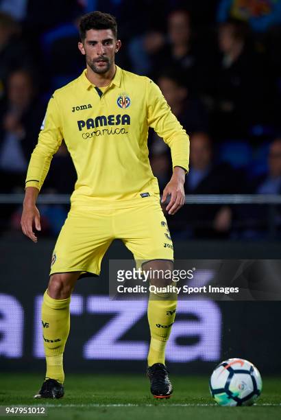 Alvaro Gonzalez of Villarreal in action during the La Liga match between Villarreal and Leganes at Estadio de la Ceramica on April 17, 2018 in...