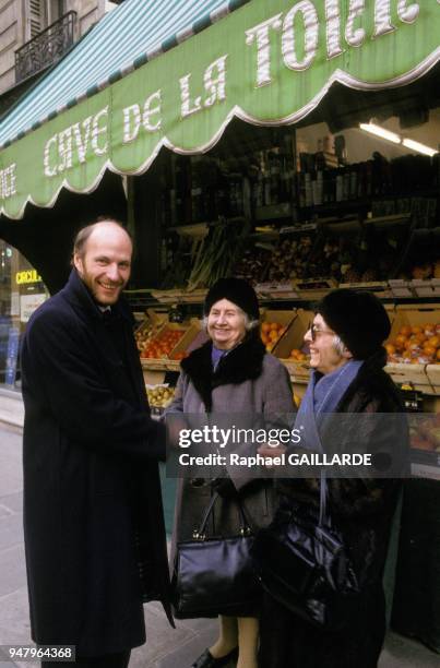 Francis Jacob, police superintendent who arrested Thierry Paulin aka the killer of old women in Paris between 1984 and 1987 speaking with women on...