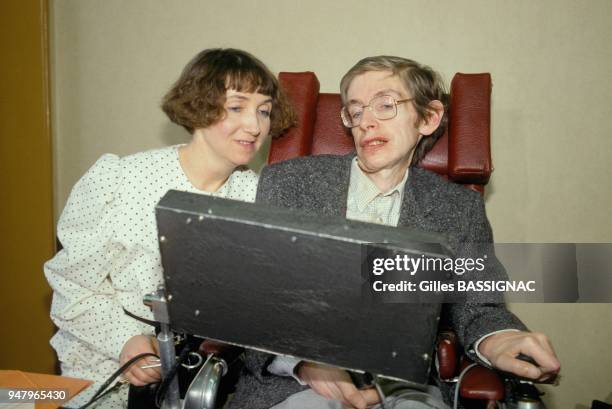 British physician and cosmologist Stephen Hawking on March 10, 1989 in Paris, France.