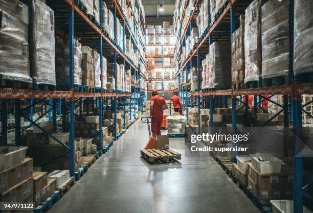 warehouse worker - ware house worker forklift stock pictures, royalty-free photos & images