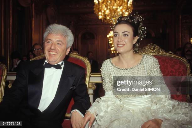 Mariage de Jean-Marc Cerrone avec Jill a la mairie du 8e arrondissement le 10 decembre 1993 a Paris, France.