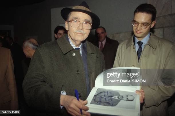 Otto de Habsbourg, invite de l'emission de television L'Heure de Verite sur Antenne 2 le 12 decembre 1993 a Paris, France.