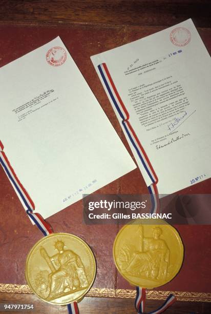 Le grand sceau de France, sceau officiel de la Republique applique sur de les nouveaux articles constitutionnels le 5 janvier 1994 a Paris, France.