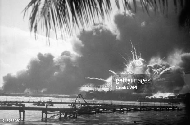 Attaque de Pearl Harbor le 7 décembre 1941, à Hawaï.