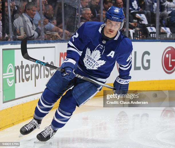 Tyler Bozak of the Toronto Maple Leafs gets set to play against the Boston Bruins in Game Three of the Eastern Conference First Round during the 2018...