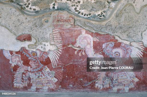 Fresco of Tepantitlan, site of TEOTIHUACAN, Mexico. This fresco dates from the early Classic period . The rigid architectural shapes of Teotihuacan...