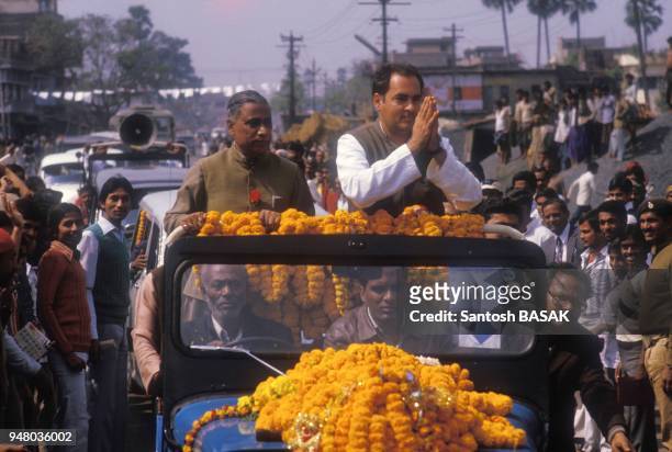 Rajiv Gandhi en campagne electorale a Calcutta le 5 mars 1984 a Calcutta, Inde.