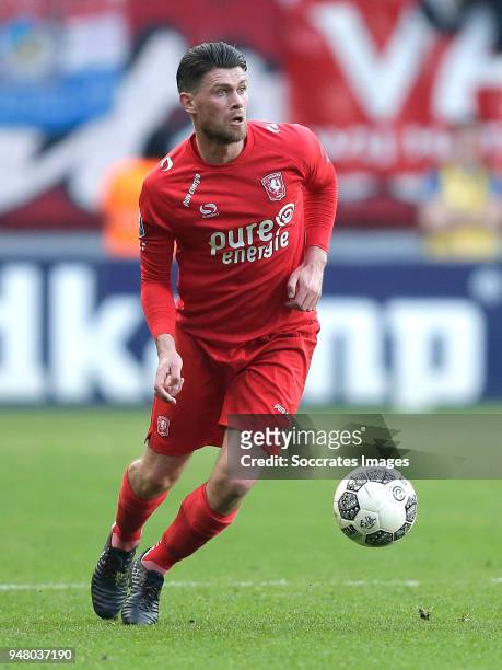 Danny Holla of FC Twente during the Dutch Eredivisie match between Fc Twente v PEC Zwolle at the De Grolsch Veste on April 17, 2018 in Enschede...