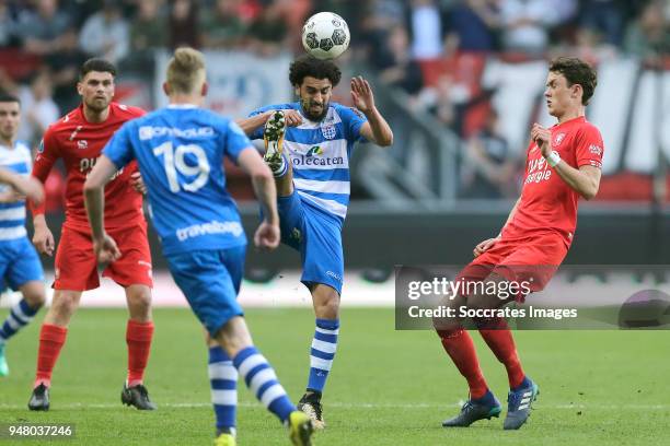 Danny Holla of FC Twente, Youness Mokhtar of PEC Zwolle , Thomas Lam of FC Twente during the Dutch Eredivisie match between Fc Twente v PEC Zwolle at...