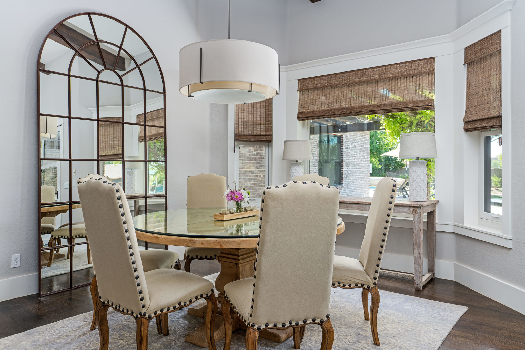 How to Create a Timeless Home Design with Friends & Family