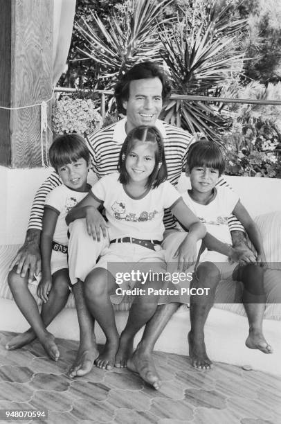 Julio Iglesias with Enrique , Isabella and Julio Jr.