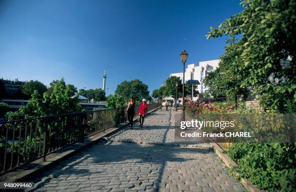 Passage près du boulevard de la Bastille, Paris 12