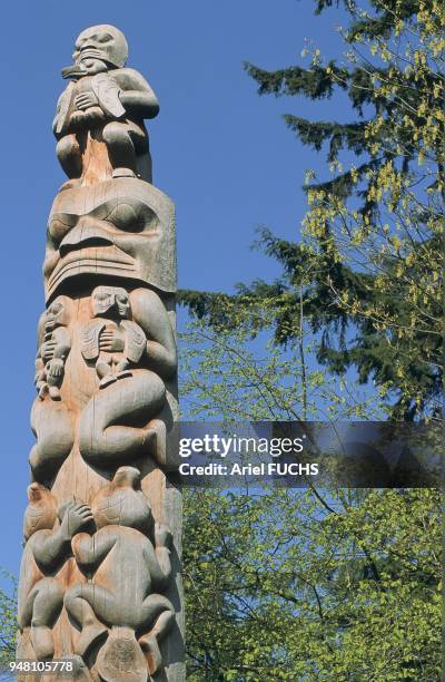 TOTEM INDIEN SALISH, VANCOUVER, COLOMBIE- BRITANNIQUE, CANADA.