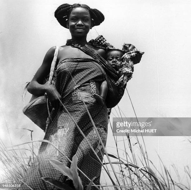 MERE ET ENFANT AU CONGO 1950-1953.
