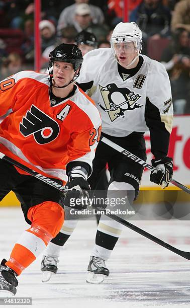 Chris Pronger of the Philadelphia Flyers skates against Evgeni Malkin of the Pittsburgh Penguins on December 17, 2009 at the Wachovia Center in...