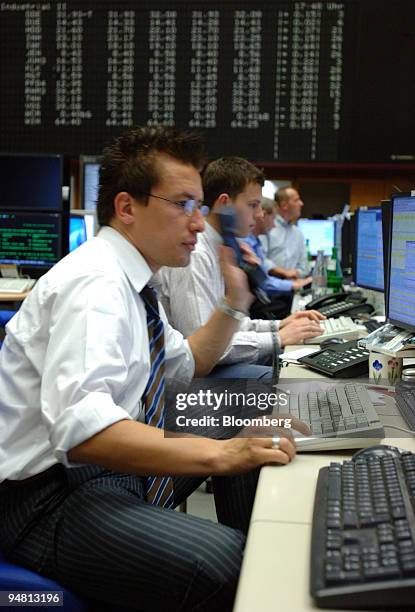 Deutsche Boerse employees work at the stock exchange in Frankfurt, Germany, Monday, May 9, 2005. Werner Seifert resigned as chief executive officer...