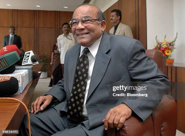 S V Reddy 1,564 Y V Reddy Stock Photos, High-Res Pictures, and Images - Getty Images