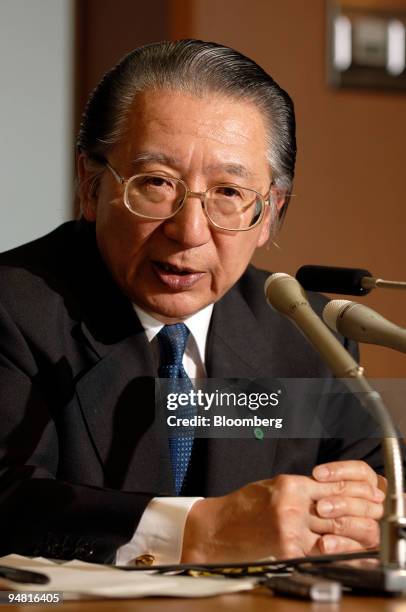 Kansai Electric Power Co. President Yosaku Fuji speaks to reporters at a press briefing in Tokyo Friday, April 15, 2005. The Federation of Electric...