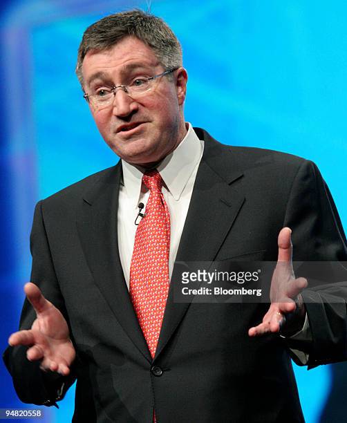 Time Warner Cable President and Chief Executive Officer Glenn Britt gives a keynote address at the Telecomnext Conference Monday, March 30, 2006 in...