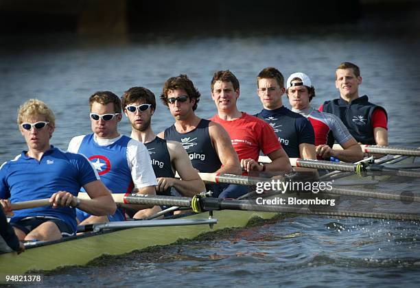 Oxford Bridge Rowing 618 Putney Bridge Stock Photos, High-Res Pictures, and Images - Getty ...