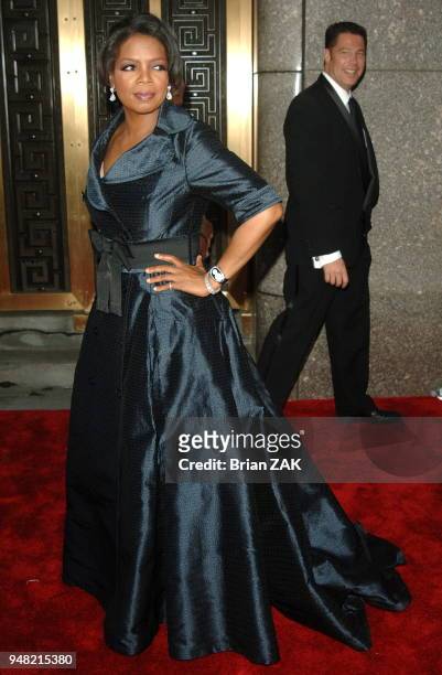 Oprah Winfrey arrives to the 60th Annual Tony Awards held at Radio City Music Hall, New York City. BRIAN ZAK.
