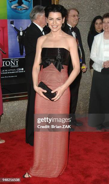 Julianna Margulies arrives to the 60th Annual Tony Awards held at Radio City Music Hall, New York City. BRIAN ZAK.