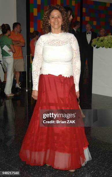 Anna Deveare Smith arrives at the "38th Annual Party in the Garden" held at the Museum Of Modern Art, New York City. BRIAN ZAK.