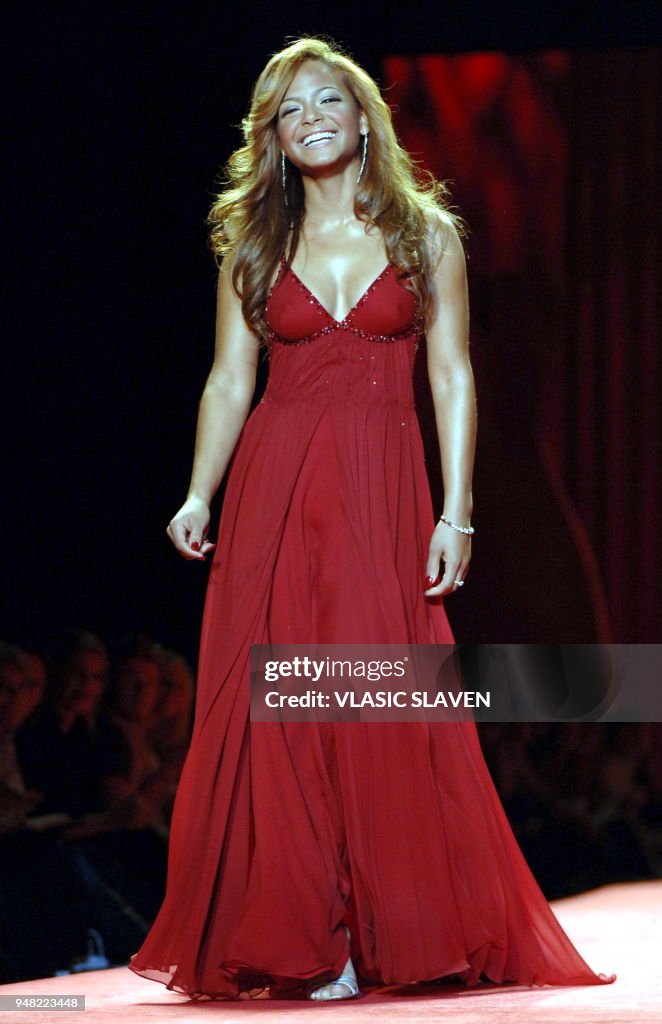 New York Fashion Week Fall 2006 - Heart Truth's Red Dress - Runway