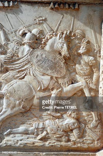 Cavaliers de l'Armée impériale de Charles QUINT combattant contre l'Armée de FRANCOIS Ier dans la cité gibeline de Pavie le 24 février 1525. Ce fut...