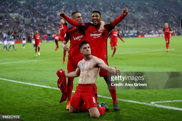 Luka Jovic of Frankfurt celebrate with his team mates after he scores the opening goal during the Bundesliga match between FC Schalke 04 and...