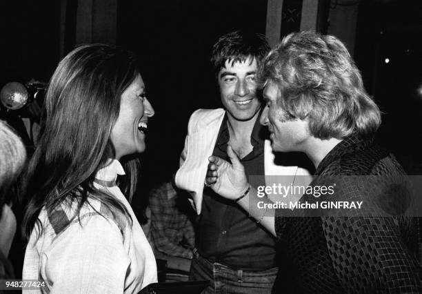 Les vedettes françaises Johnny Hallyday, Sheila et Ringo passent quelques jours de repos à Marrakech, en mai 1977, Marrakech, Maroc.