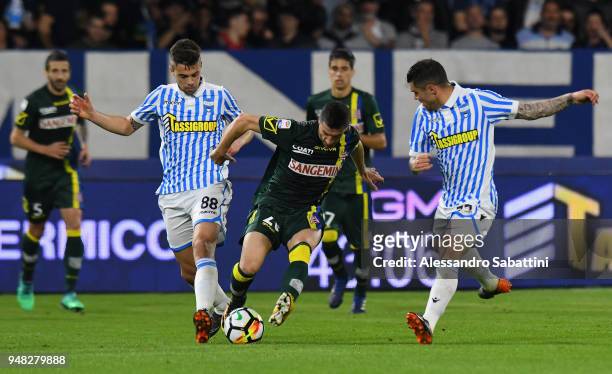Alberto Grassi of Spal competes for the ball whit Manuel Pucciarelli AC Chievo Verona during the serie A match between Spal and AC Chievo Verona at...