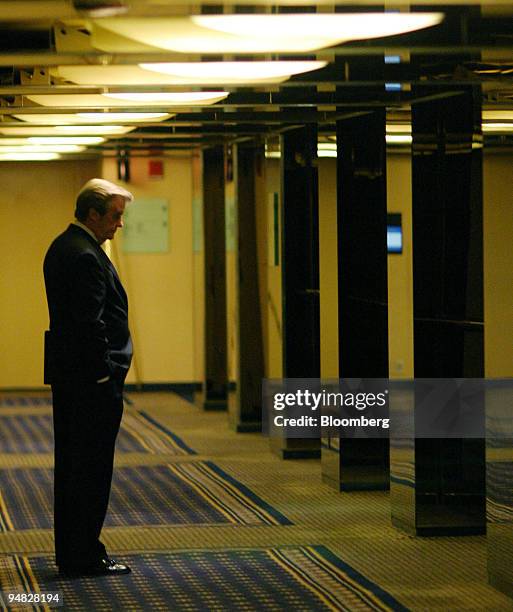 Spokesman Tom Kelly waits to enter a news conference in New York during transit system labor negotiations Friday, December 16, 2005. MTA Chairman...