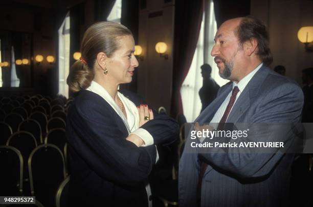 Corinne Bouygues et Hervé Bourges le 6 avril 1987 à Paris, France.