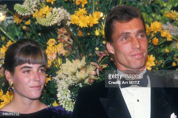 Ivan Lendl et son amie Samantha Frankel à la soirée donnée à l'occasion des Internationaux de France au stade Roland-Garros le 2 juin 1987 à Paris,...
